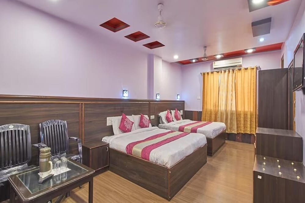 Hotel Deep Palace - carbon neutral hotel in Udaipur