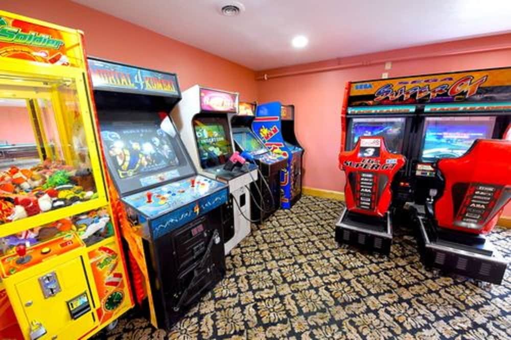 Days Inn by Wyndham Mackinaw City Lakeview - photo 42