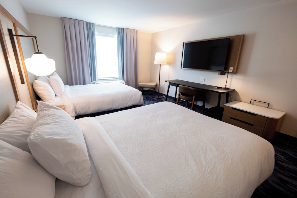 Fairfield Inn & Suites by Marriott Fond du Lac - photo 5