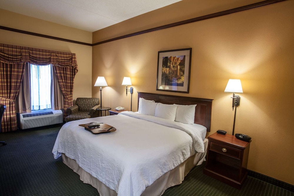 Hampton Inn & Suites Stillwater - photo 7