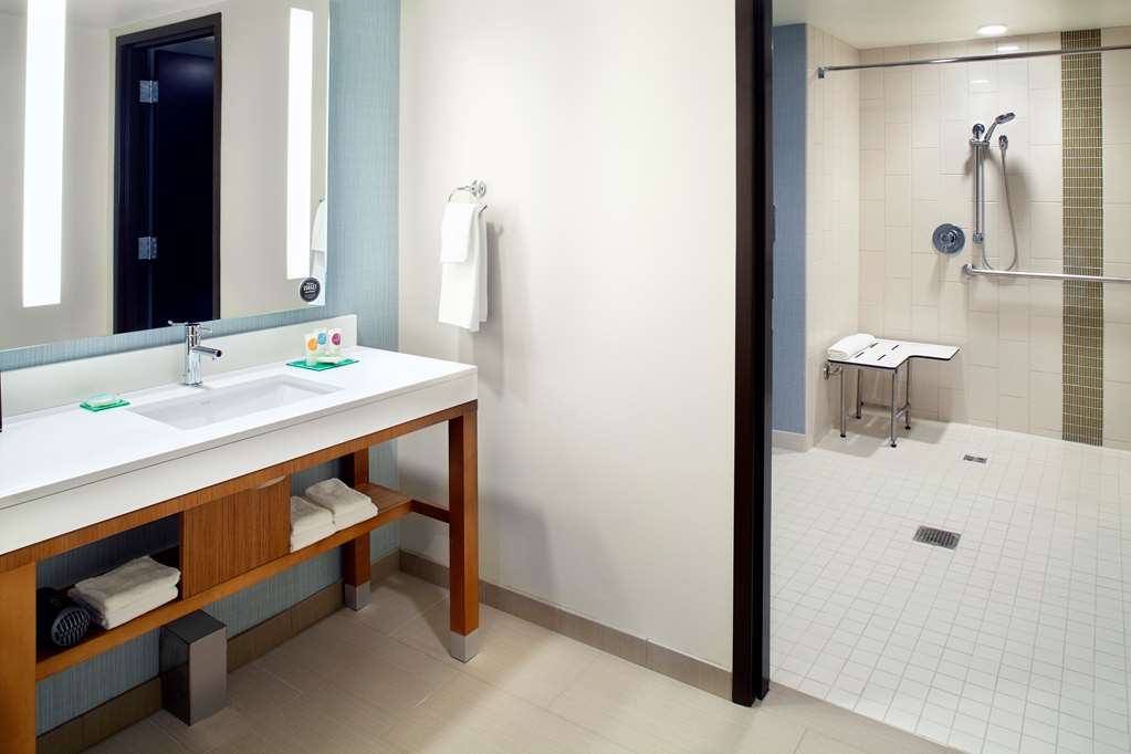 Hyatt Place Cleveland Lyndhurst Legacy Village - photo 25