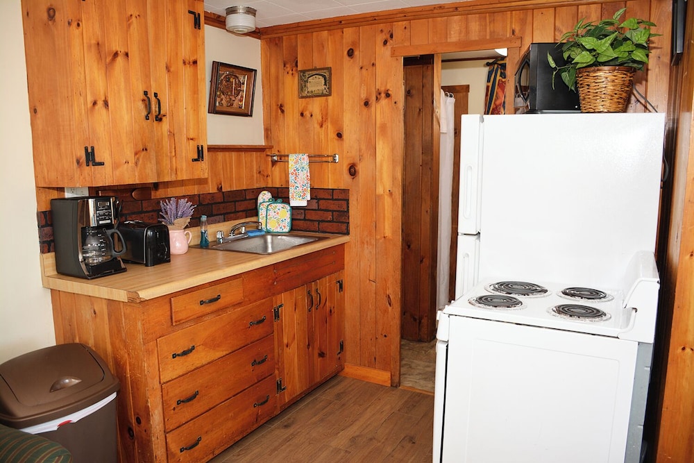 Little Miss Cottages - photo 27