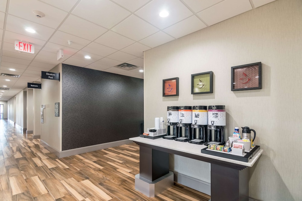 Hampton Inn Oklahoma City Northeast - photo 43