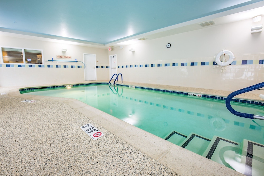 TownePlace Suites by Marriott Gilford - photo 26