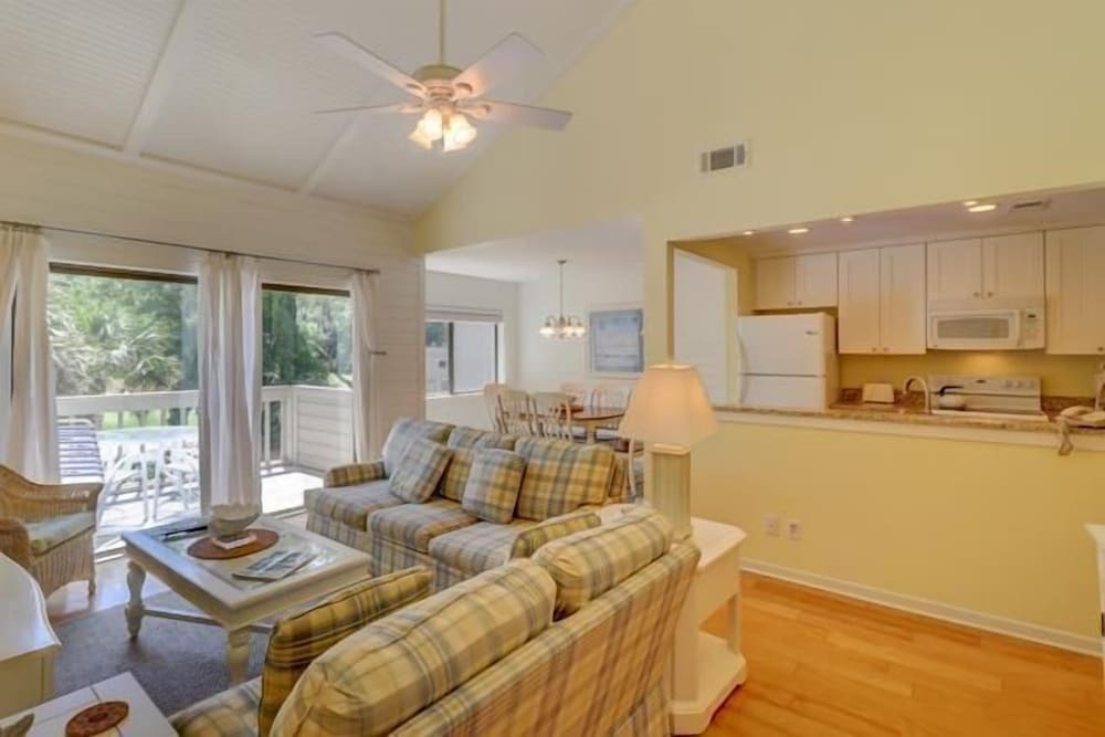 2370 Racquet Club at The Sea Pines Resort - photo 4