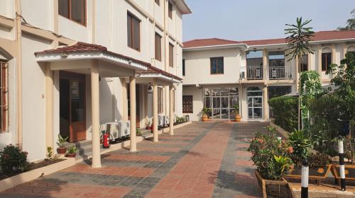 Aron International Hotel — hotel in Juba