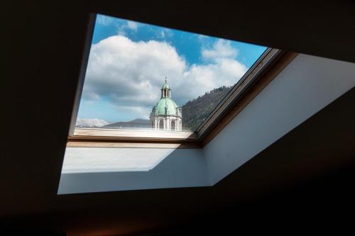 Sky Attic 72 The House Of Travelers — 4-Star Luxury Hotel in Como, Italy