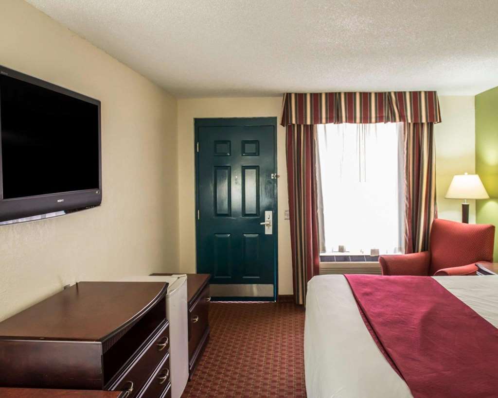 Quality Inn Chipley I 10 at Exit 120 - photo 12