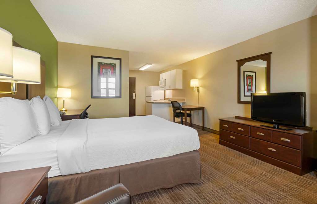 Extended Stay America Suites Reno South Meadows - photo 11
