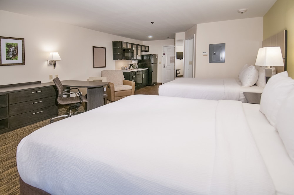 Candlewood Suites Baton Rouge College Drive by IHG - photo 12