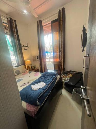Budget friendly 2bhk at Pali Hill