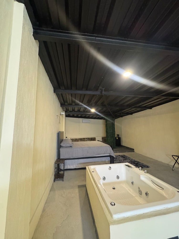 Private spa tub