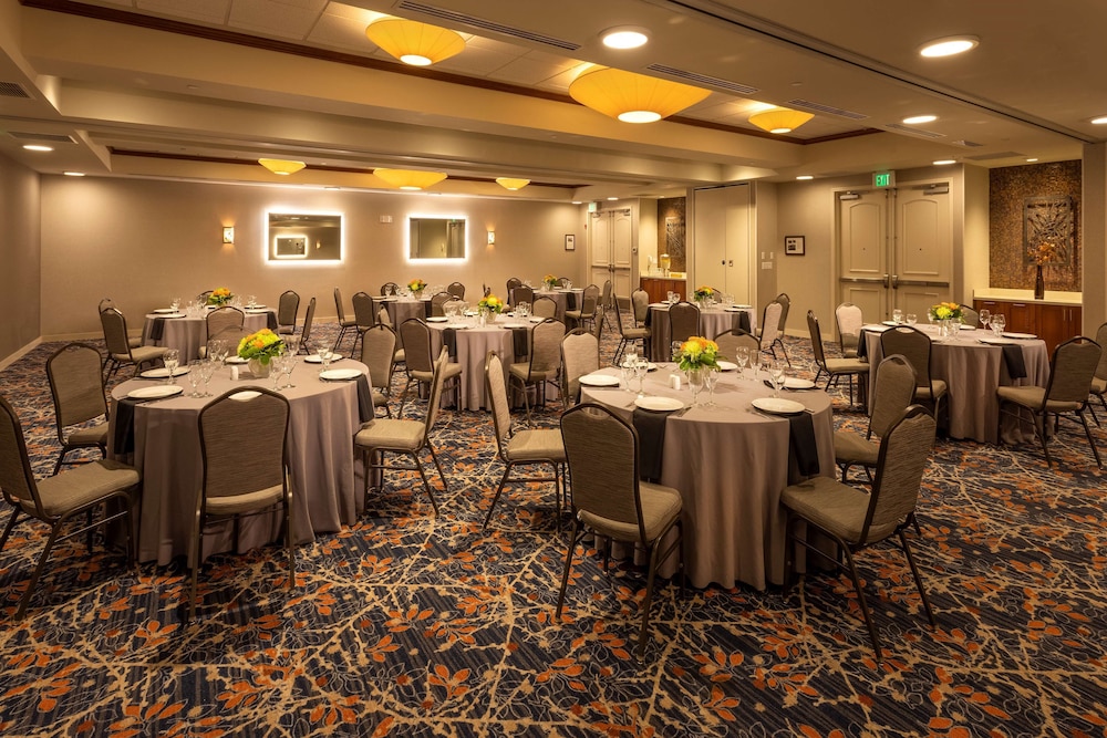 Hilton Garden Inn Seattle Issaquah - photo 41