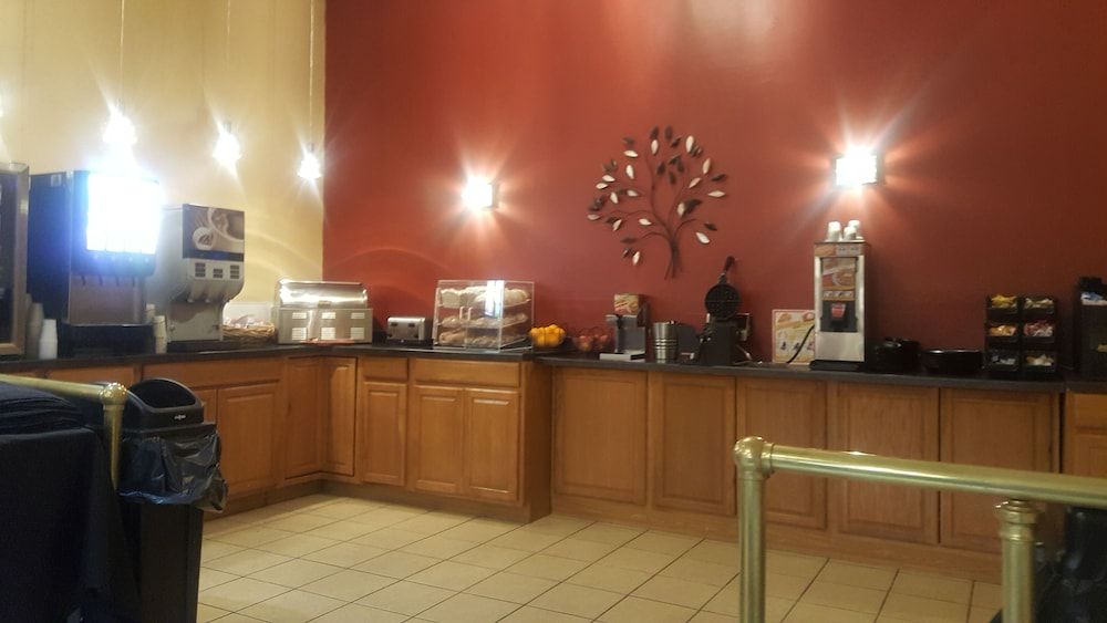 Crookston Inn & Convention Center - photo 24