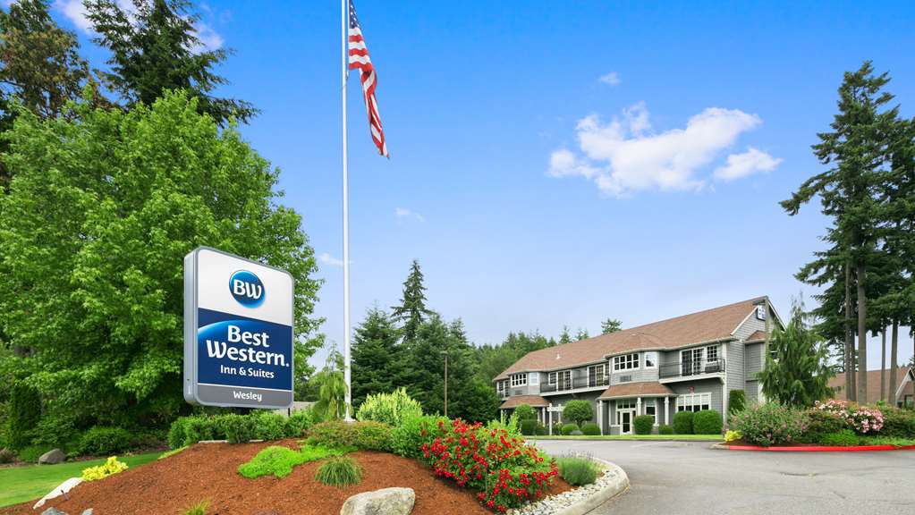 Best Western Wesley Inn & Suites - photo 36