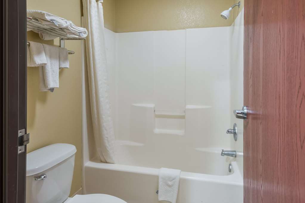 Econo Lodge Lake Charles University Area - photo 13