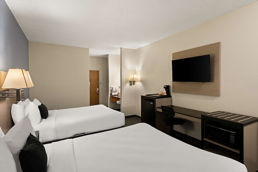 Red Lion Inn & Suites Gretna - photo 13