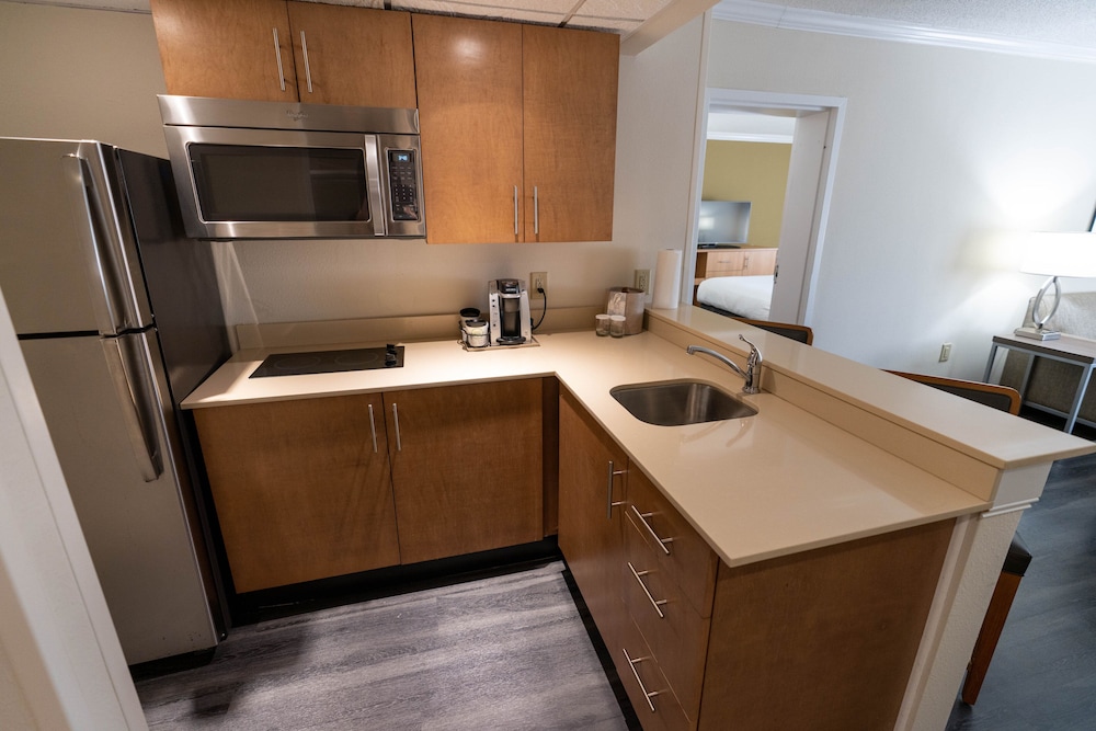 Holiday Inn Greenville by IHG - photo 13