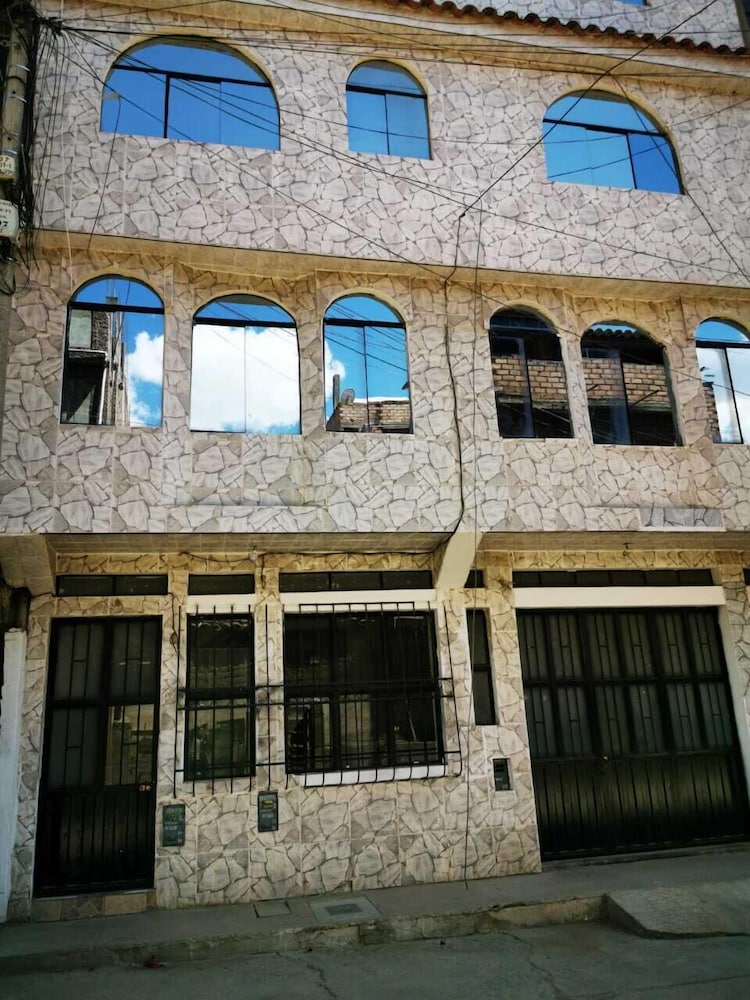 Wayra Hotel Hostel in Independencia, Peru