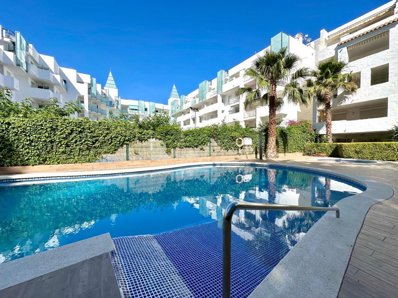 V029 Royal Marina in Roses, Spain