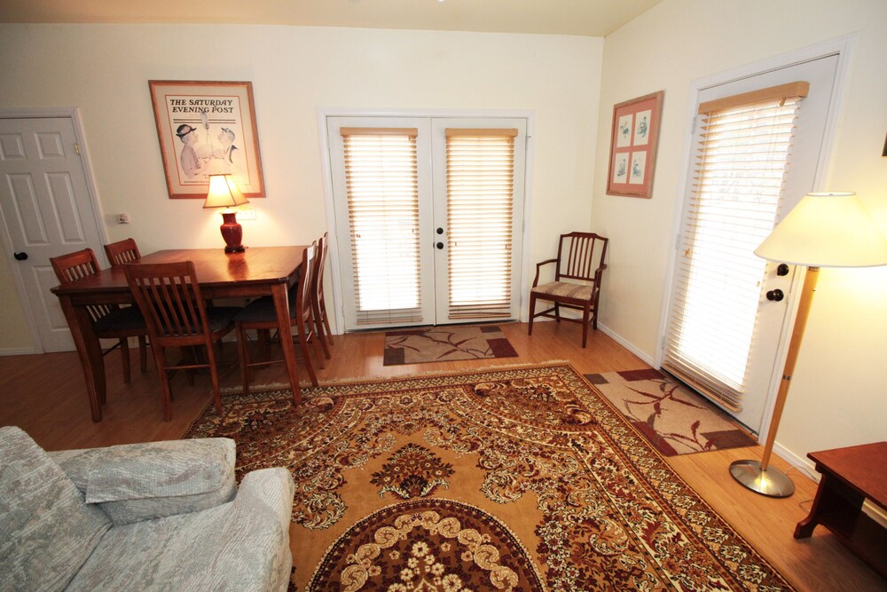 Bird Watcher Inn - photo 41