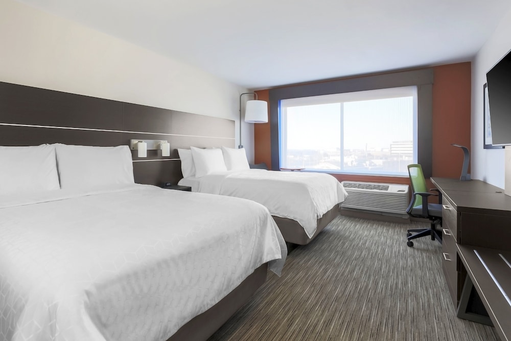 Holiday Inn Express & Suites Chicago O'Hare Airport by IHG - photo 11
