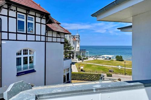 Villa Siegfried Penthouse 12b — 4-Star Luxury Hotel in Ostseebad Kuehlungsborn, Germany
