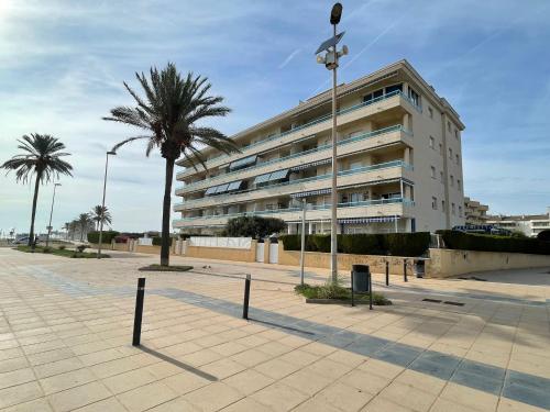 Cunit Beach - carbon neutral hotel in Cunit