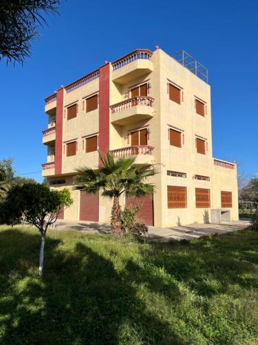 Evmaria Suites - carbon neutral hotel in Fira