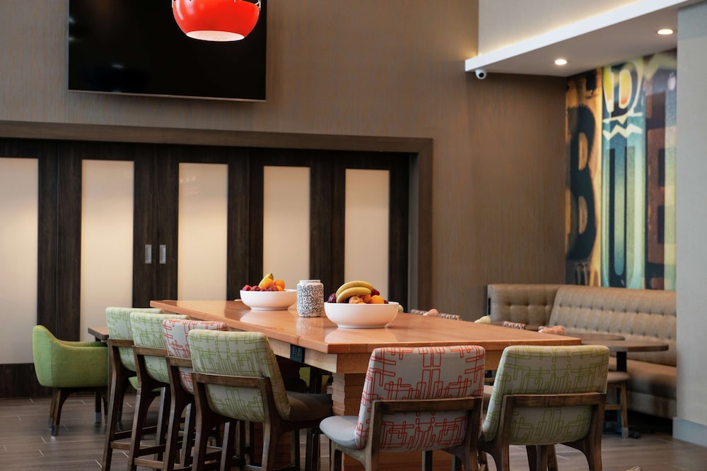 Hampton Inn & Suites Buena Park - photo 45