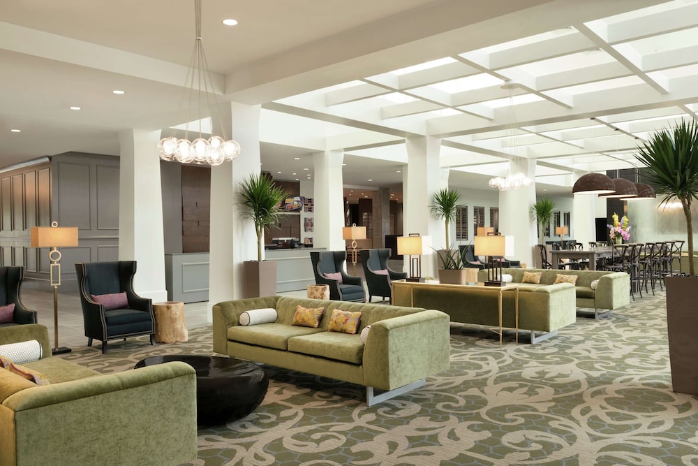 Embassy Suites by Hilton Charlotte Ayrsley - photo 3
