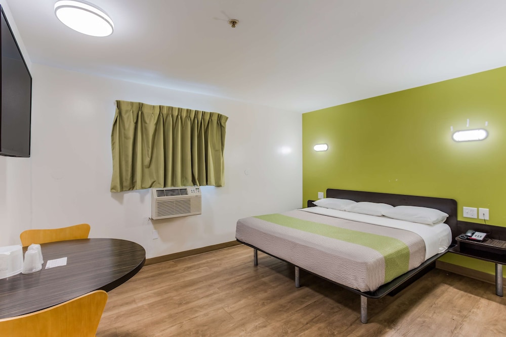 Motel 6 Jacksonville FL South - photo 6
