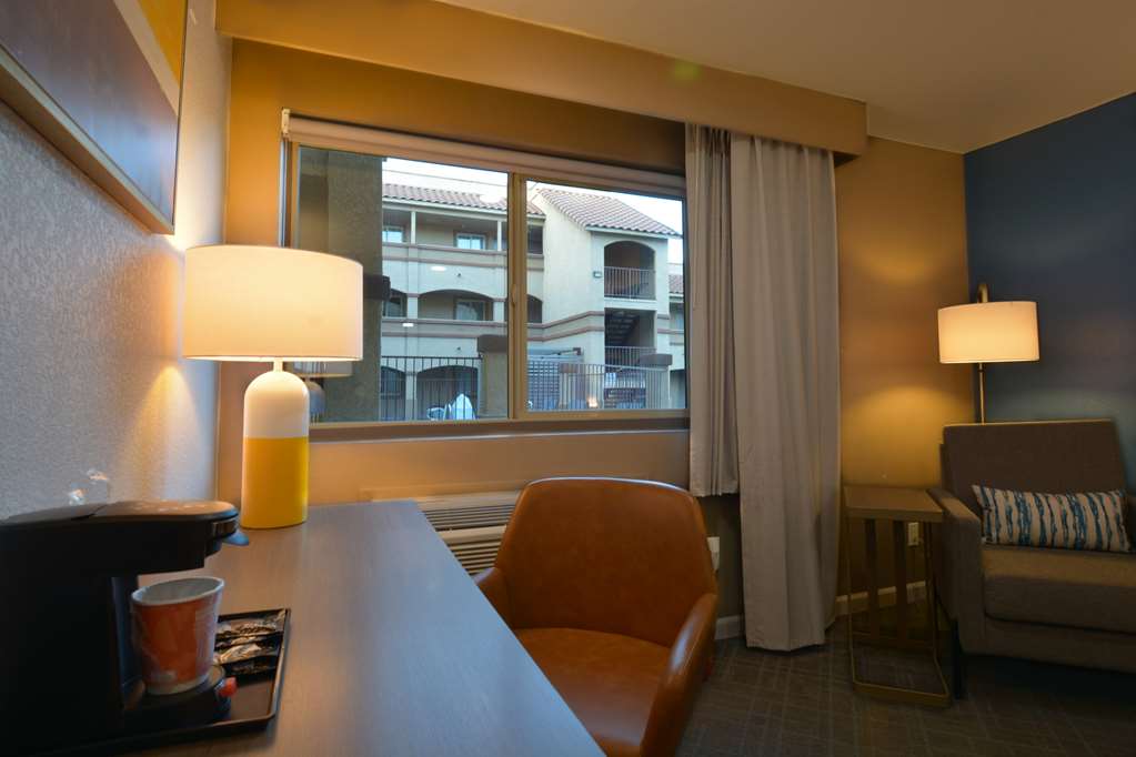 Comfort Inn & Suites Moreno Valley near March Air Reserve Base - photo 21