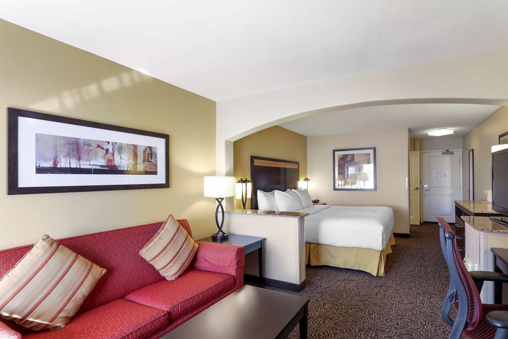 Best Western Plus Castle Rock - photo 4
