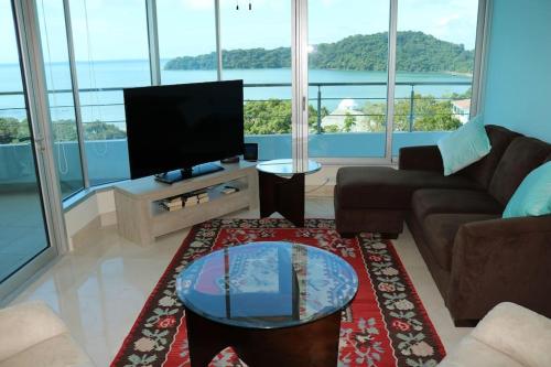 07D Great Value Luxury Resort Beachfront Oceanview in Arraijan, Panama