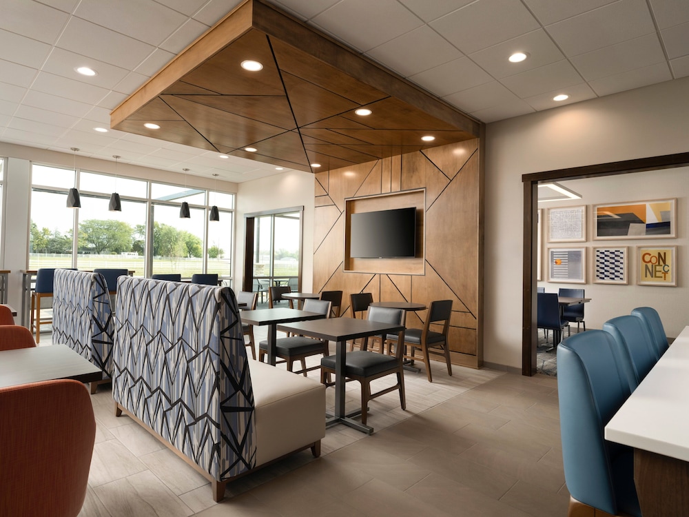 Holiday Inn Express & Suites Lima by IHG - photo 45