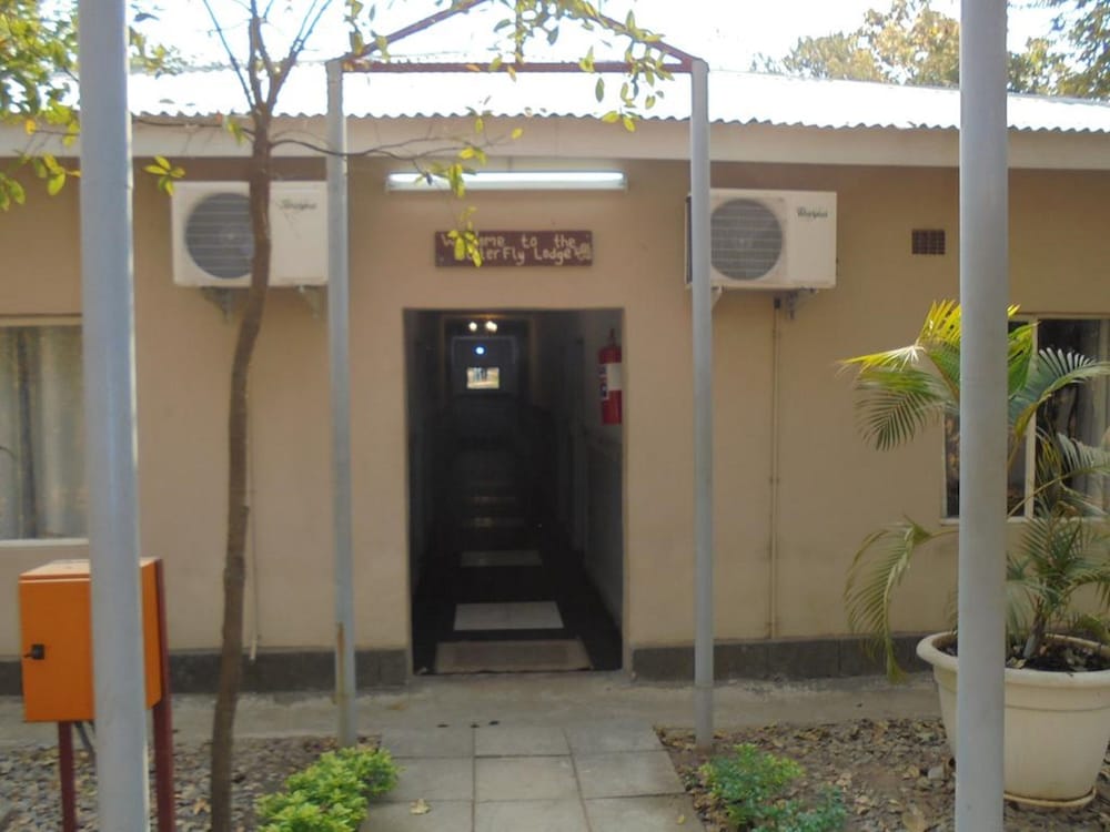 Mist Gardens - carbon neutral hotel in Kitwe