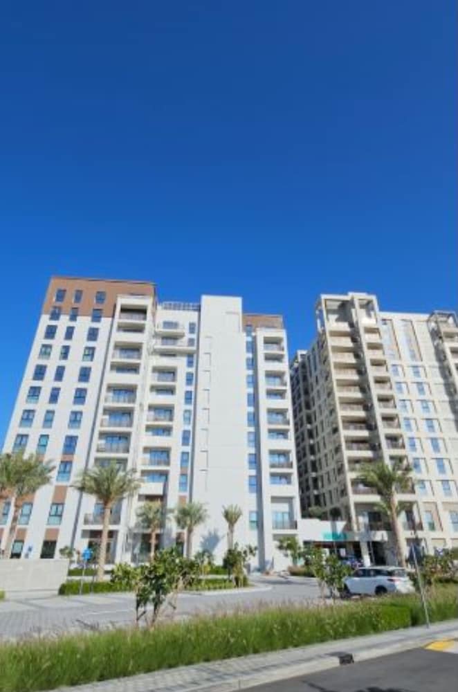 HomesGetaway Lavish2BR in CreekBayshore4 — 4-Star Luxury Hotel in Dubai, United Arab Emirates