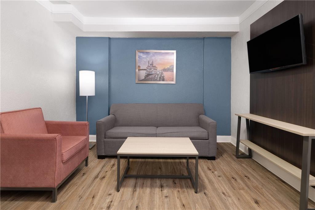 Wingate by Wyndham Savannah Gateway - photo 20