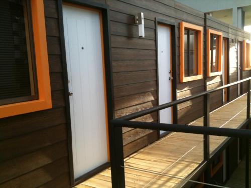 Room Inn Rest & Sleep