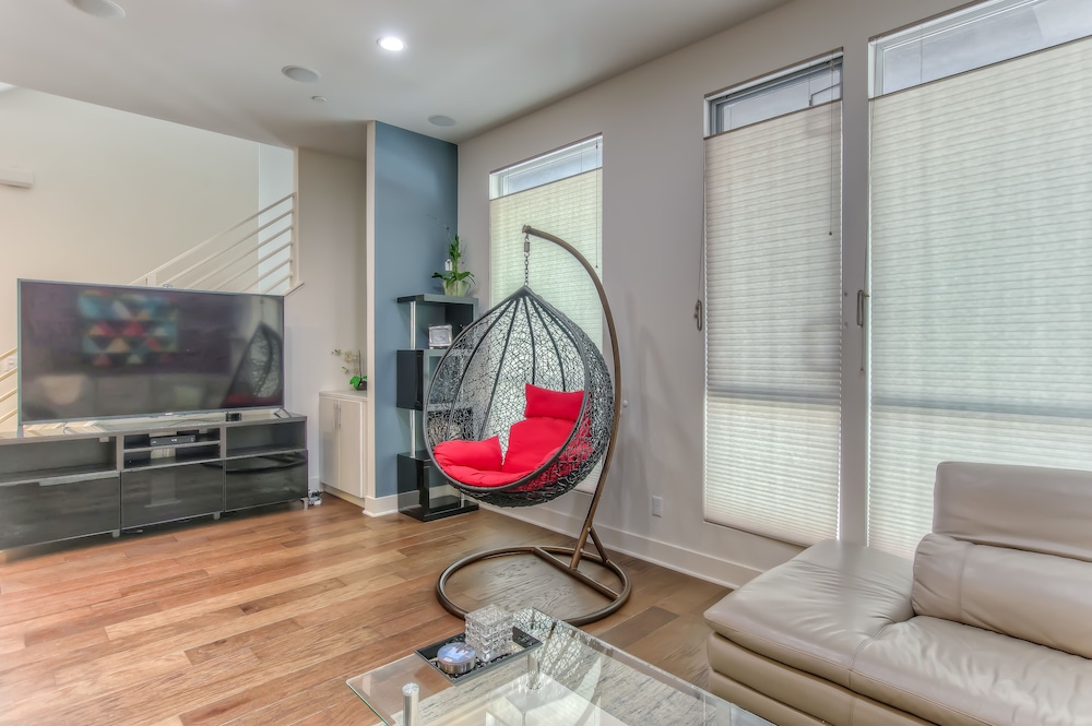 Applewood Silver Lake 2BD Hollywood - photo 12