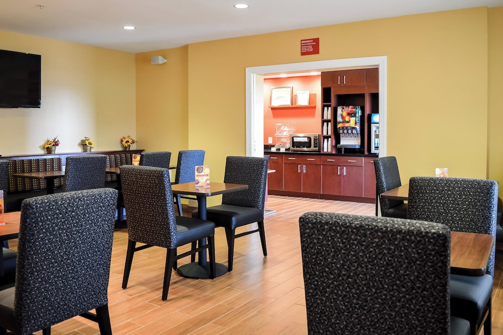 TownePlace Suites by Marriott Quantico Stafford - photo 42