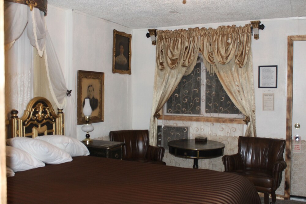 Black Bear Motel - photo 12