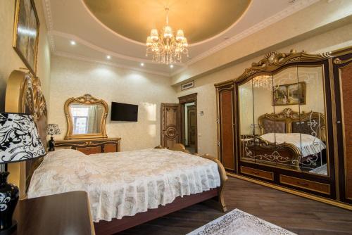 Panskiy Dvir in Chernivtsi, Ukraine