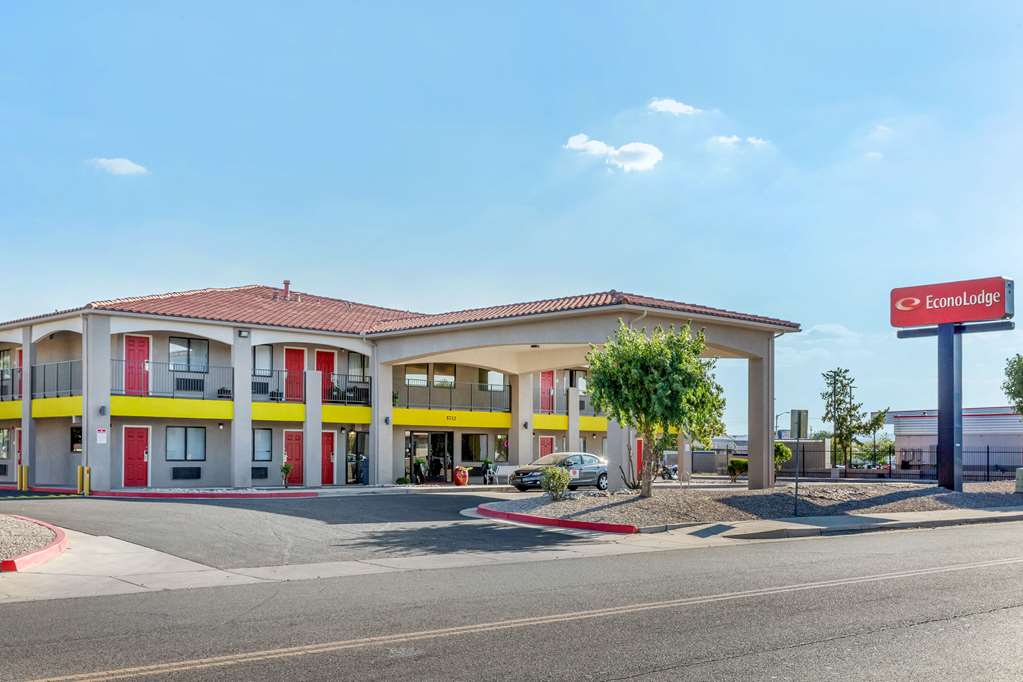Econo Lodge West Coors Blvd - featured photo