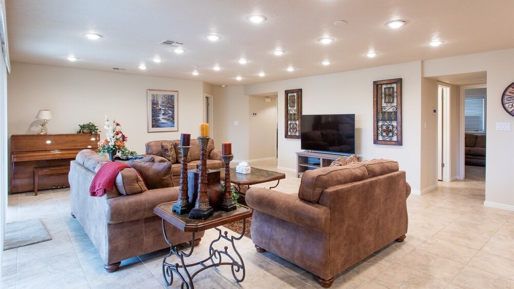 Desert Springs At Las Palmas Resort 4 Bedroom Apts — Saint George