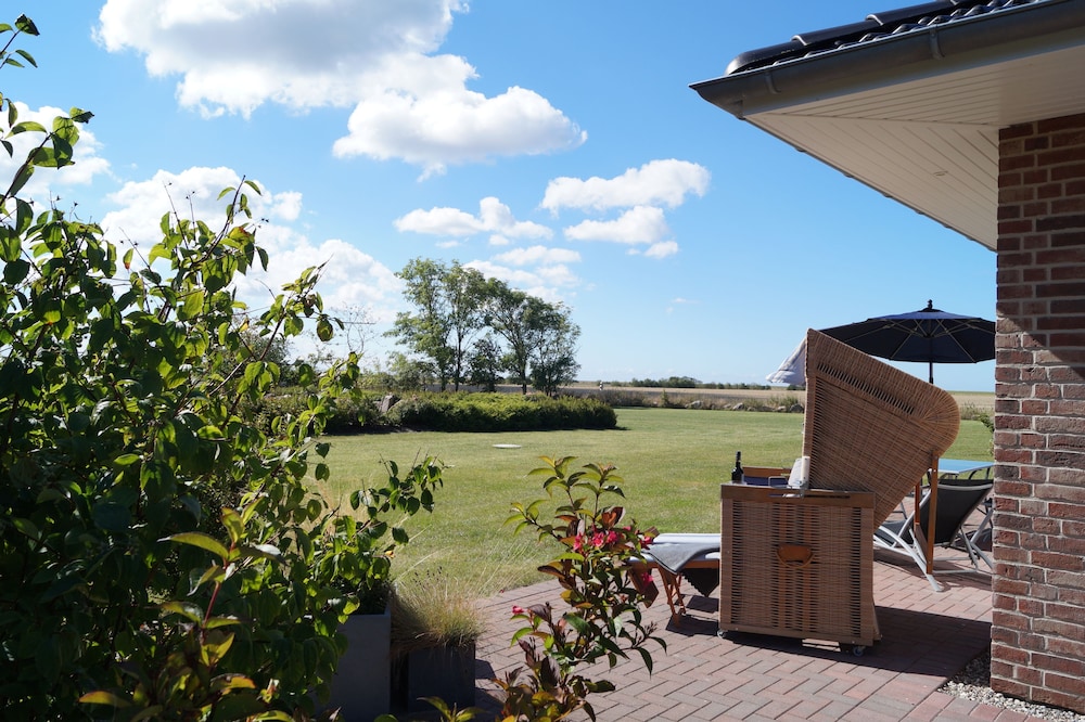 Strandleben Fehmarn Ferienhaus 1 — 4-Star Luxury Hotel in Fehmarn, Germany