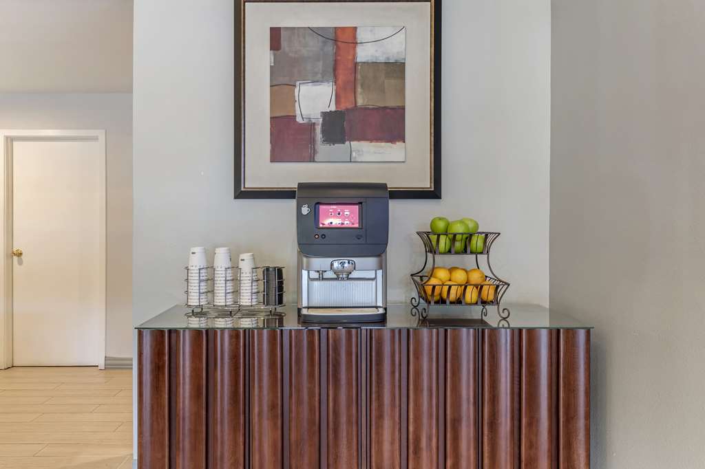 Best Western Plus Executive Inn - photo 19