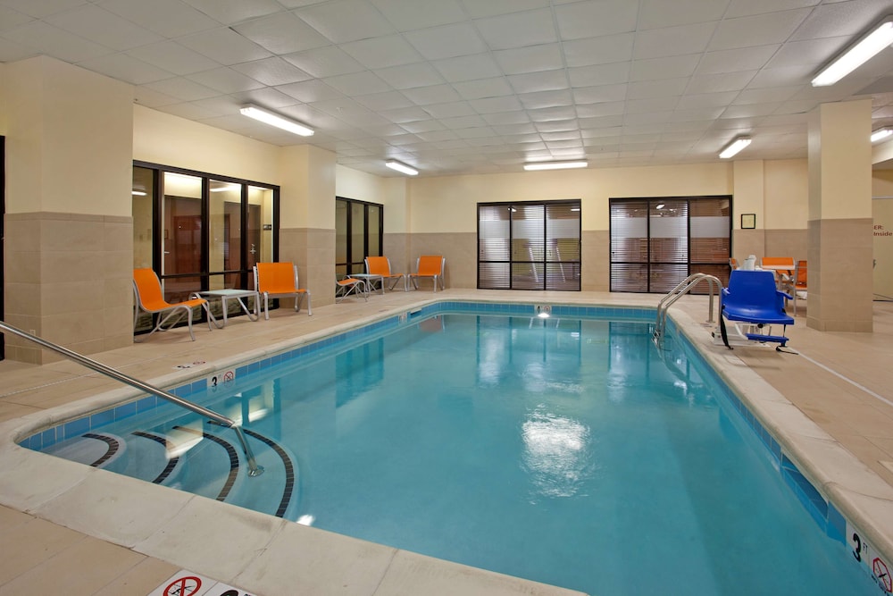 Hampton Inn & Suites Nashville Smyrna - photo 18