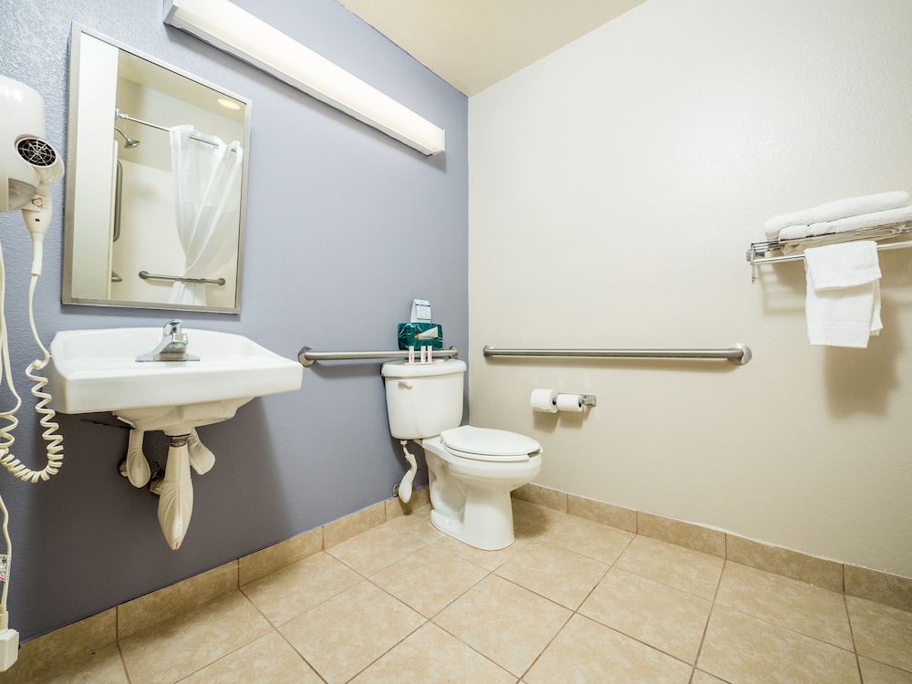Microtel Inn & Suites by Wyndham Palm Coast I 95 - photo 19
